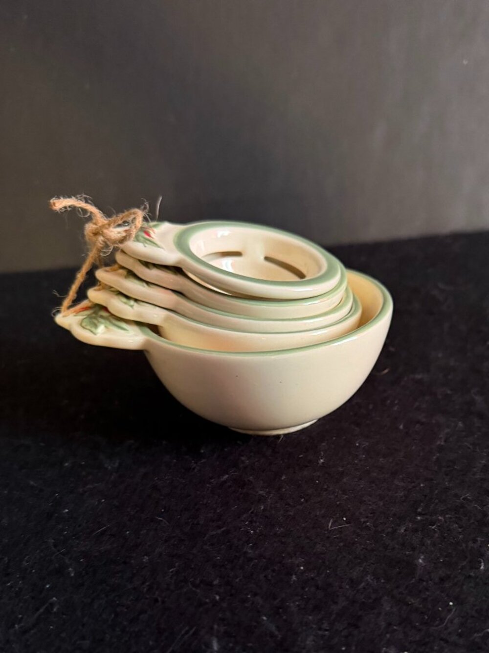 🎄Christmas In July🎄Ceramic ‘Holiday’ Ceramic Measurings Cup and Egg Separator